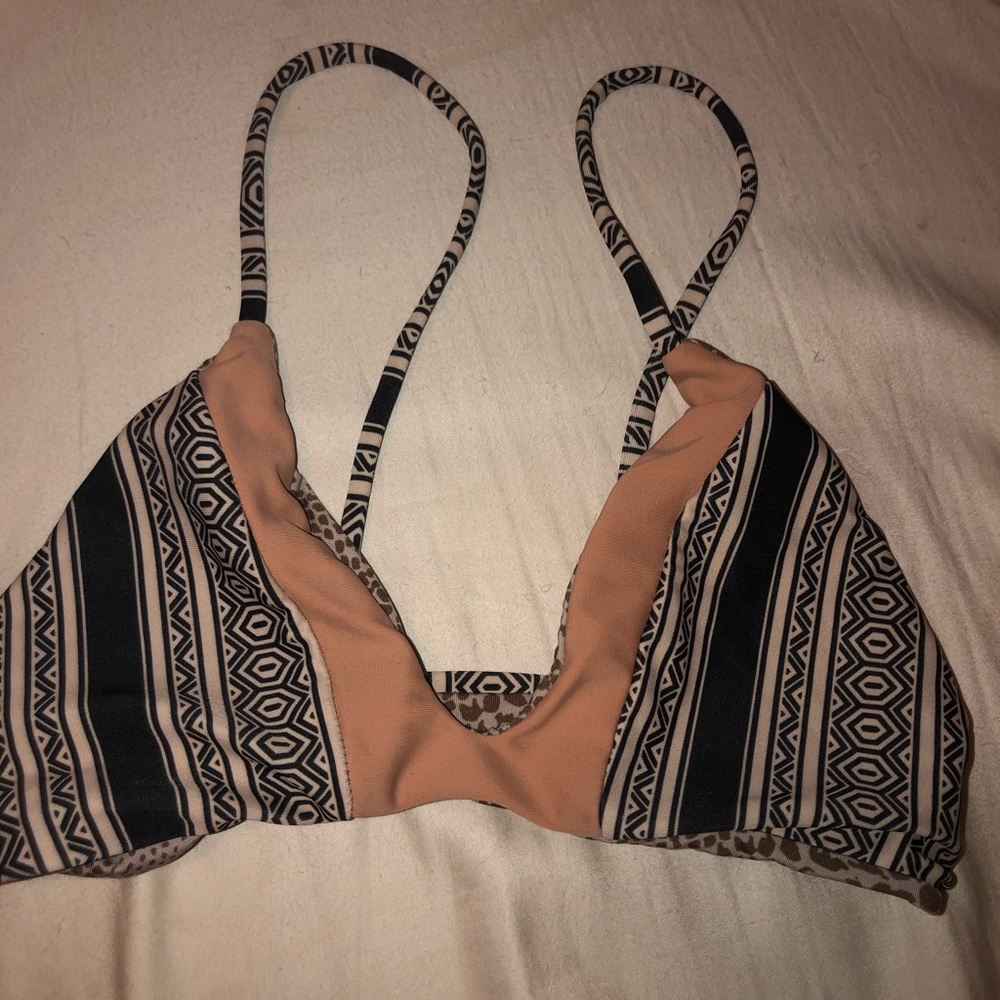 Acacia swimwear Polynesia bikini top